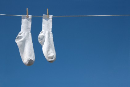 Как стирать белые носки