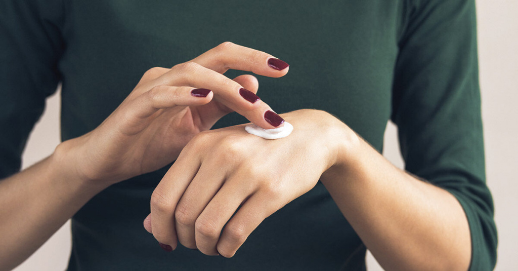 Увлажнение кожи рук в домашних условиях: 6 лучших средств