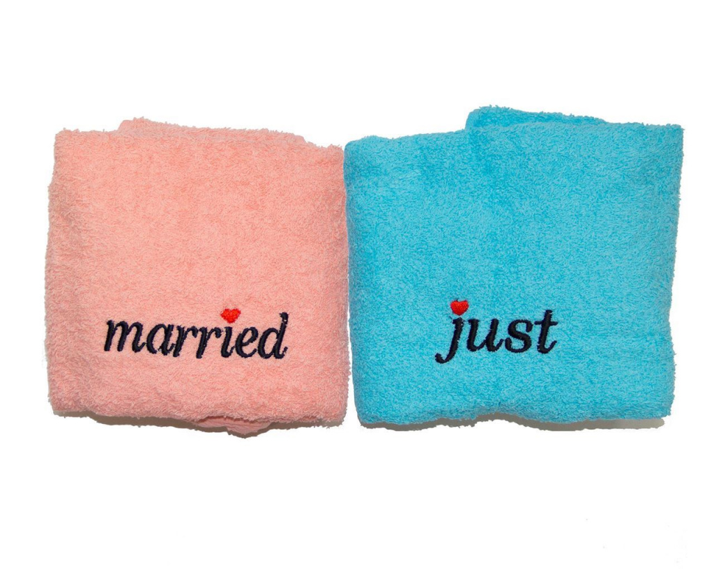 Парные полотенца с вышивкой Just married, цвета mix