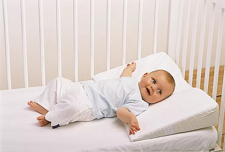 Какая подушка лучше для новорожденного ребенка