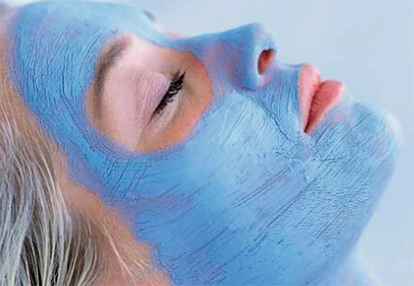 Голубая глина для лица: свойства и применение, польза, обзор 10 косметических средств