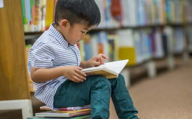 Как приучить ребенка к чтению