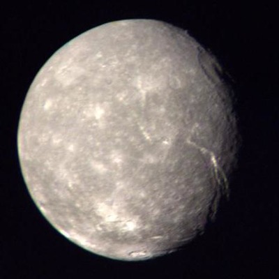 Титания, спутник Урана