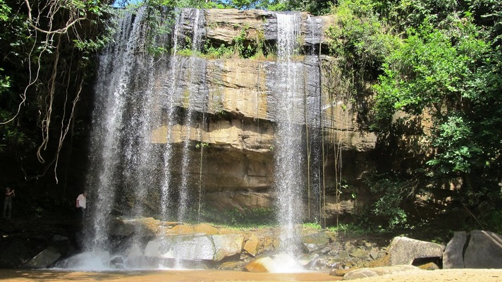 Водопады Шелдрик (Sheldrick Falls)