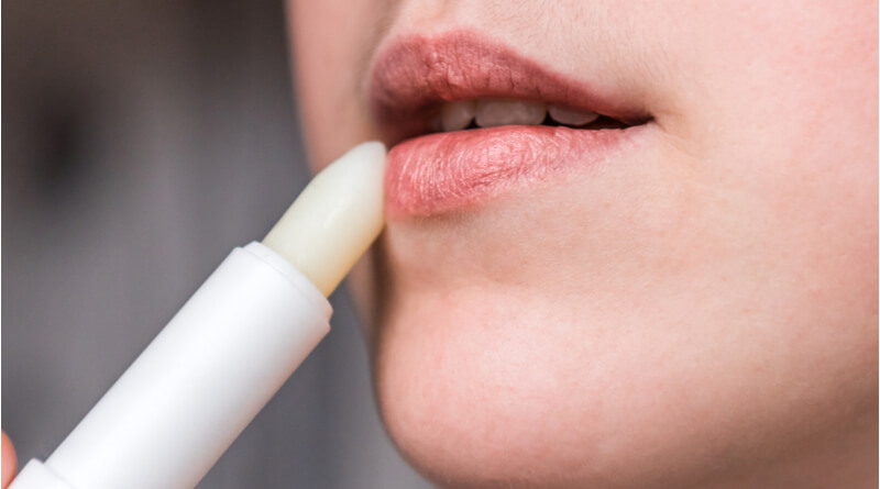 https://vaya.in/news/how-to-heal-chapped-and-dry-lips-in-winter/