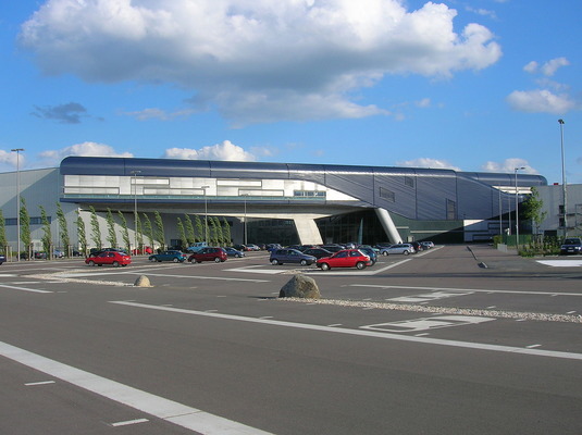 Здание завода BMW
