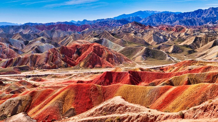 Цветные скалы Чжанъе Данксиа, Китай