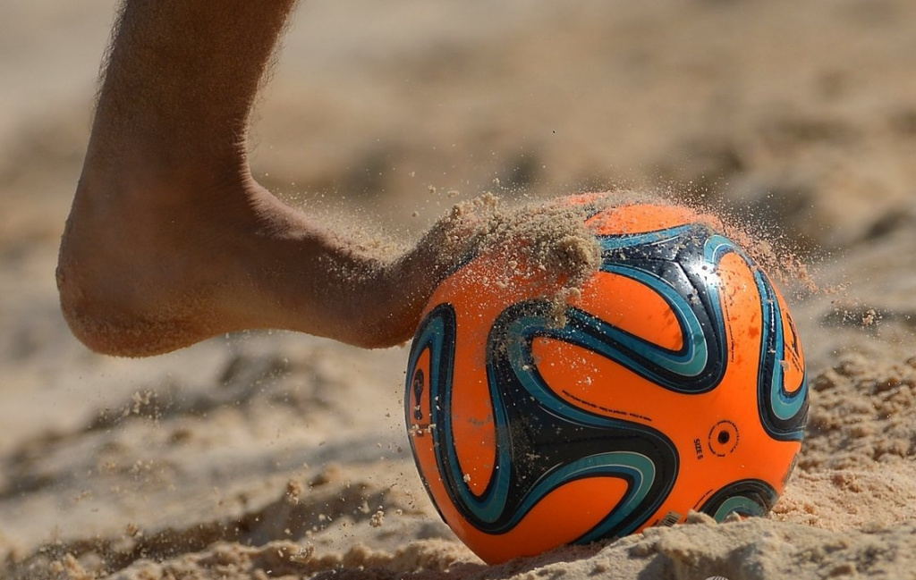 Как выбрать футбольный мяч - советы экспертов