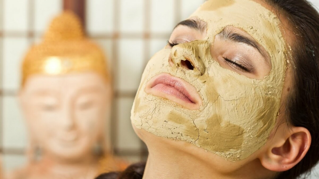 Медово-глиняная маска для лица